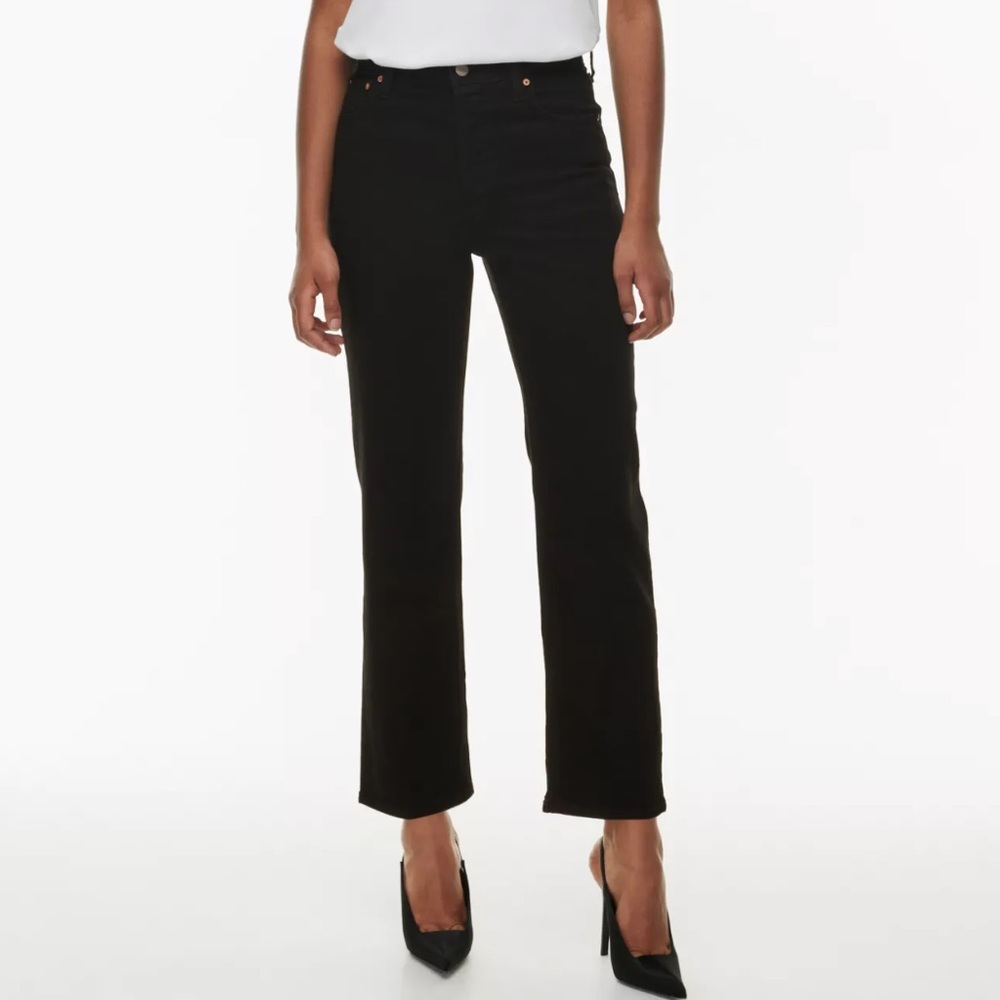 Aritzia Straight-Leg Jeans in Black